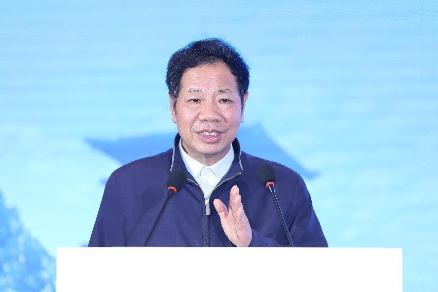 何文炯：提升勞動者技能，營造創業創新氛圍